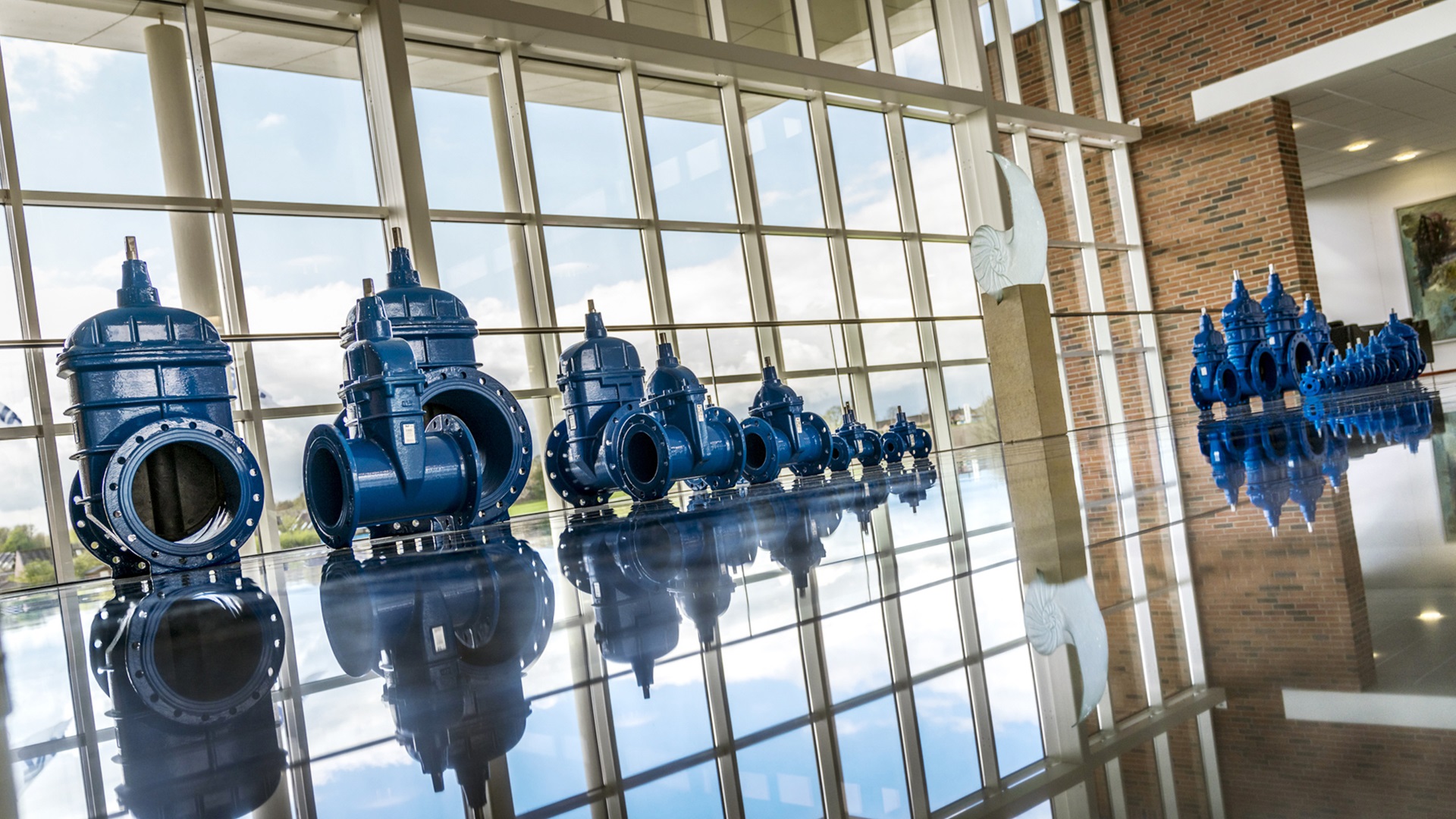 AVK D'un réseau local à un réseau mondial AVK France